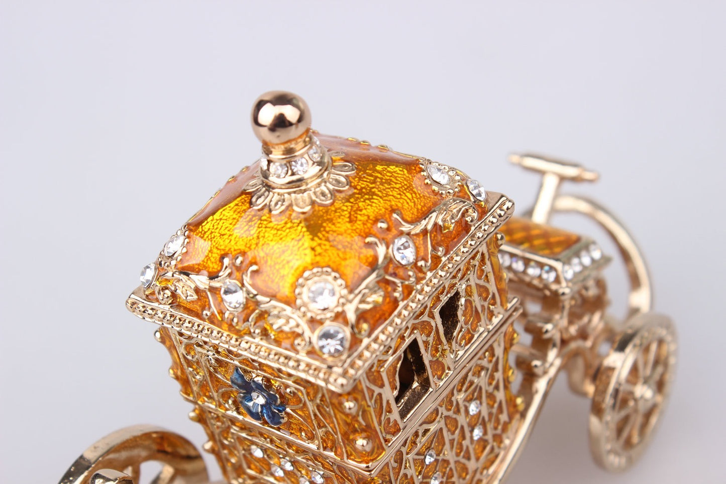 Hand Enameled Jewelry Box- Carriage(11.5*8 cm/4.5*3.1 inch)