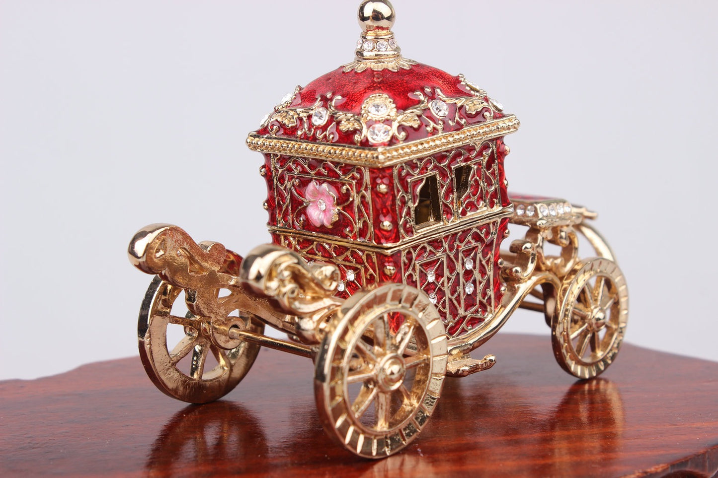 Hand Enameled Jewelry Box- Carriage(11.5*8 cm/4.5*3.1 inch)