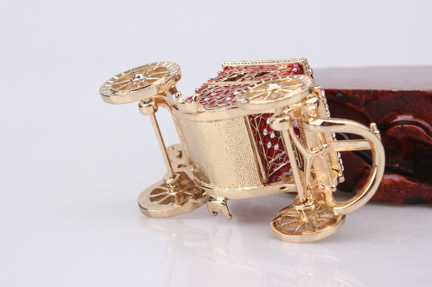 Hand Enameled Jewelry Box- Carriage(11.5*8 cm/4.5*3.1 inch)