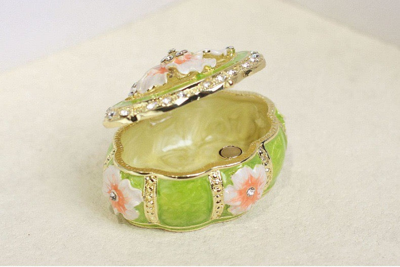 Hand Enameled Jewelry Box- Flower Box(6*5 cm/2.4*2 inch)