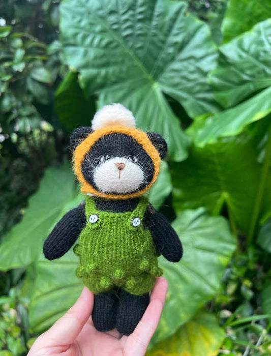 Knitted Bear with Green Suspender Trousers(14 cm/5.5 inch)