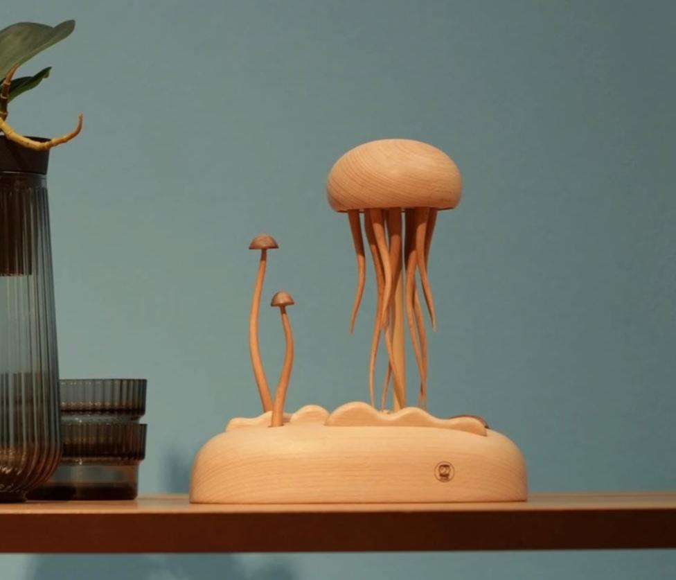 Wooden Mechanical Jellyfish(Black Walnut/Beech)