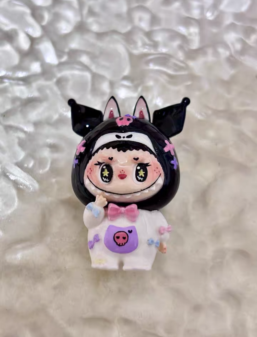 Labubu/Sanrio(3.5 cm/1.4 inch)