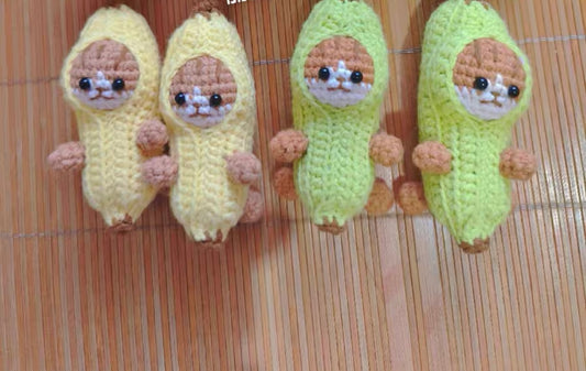 Crochet Cat inside Banaba Boat