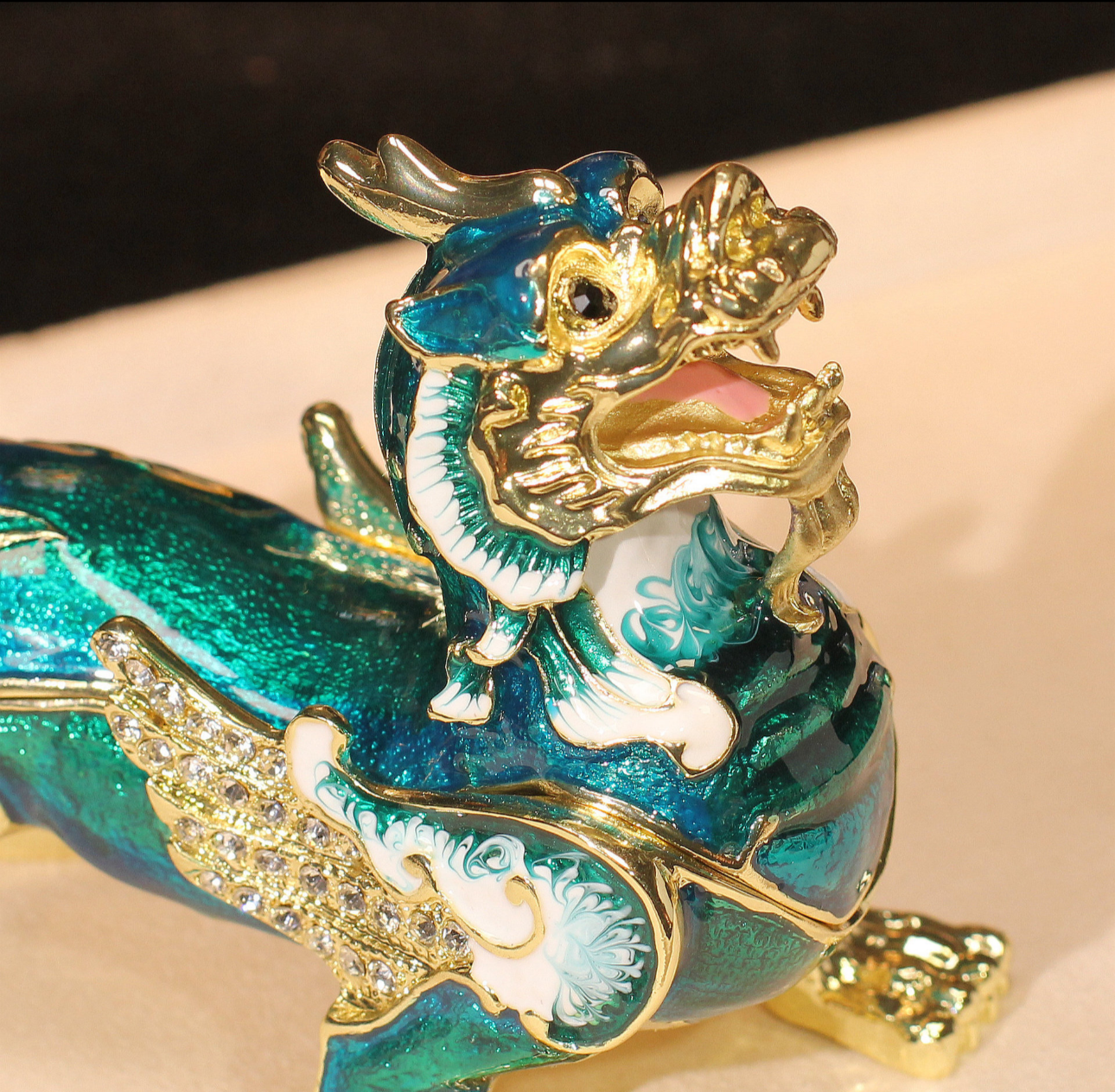 Hand Enameled Jewelry Box- Chinese Lion/PIXIU(11.5*5.5*9 cm/4.5*2.2*3.5 inch;0.4 kg/14 oz)