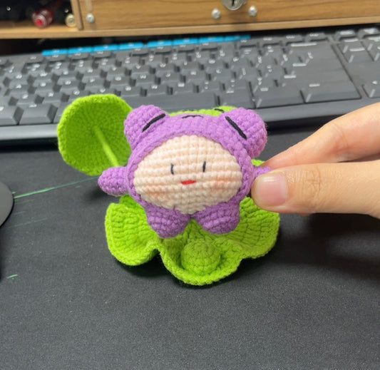 Crochet Frog with Lotus Leaf Pad and Umbrella/Phone Holder(9*10 cm/3.5*3.9 inch)