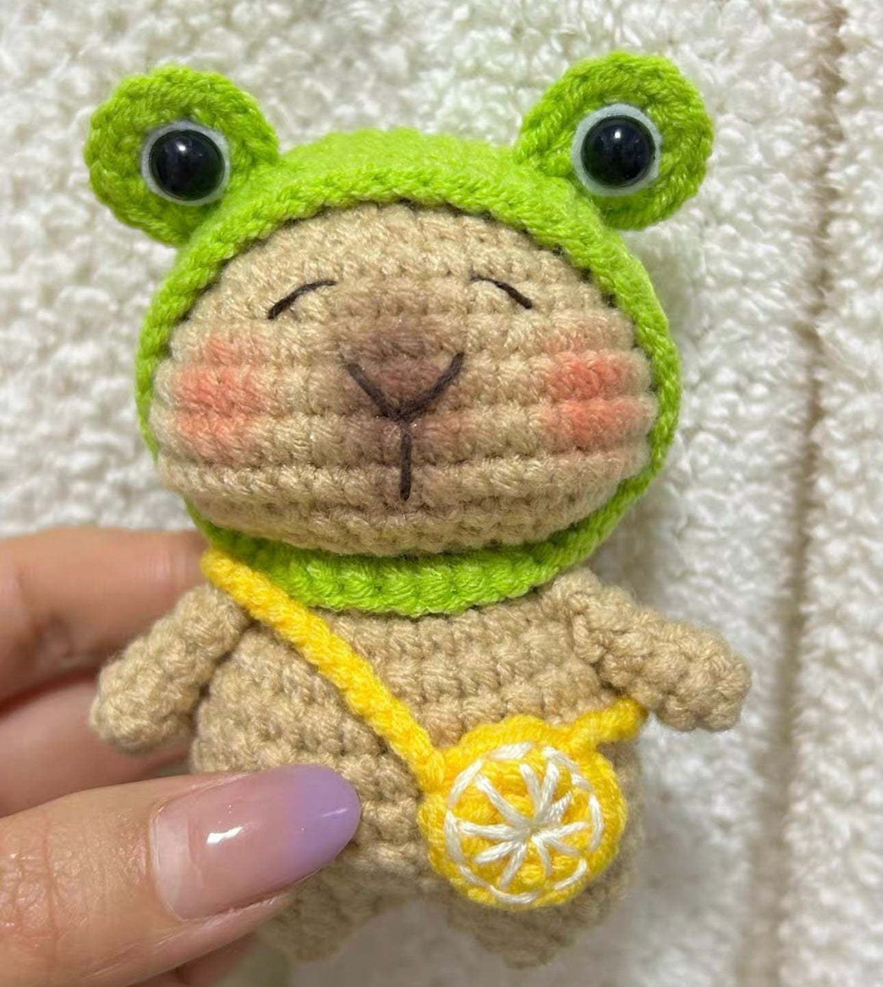 Crochet Capybara with Frog Hat(10 cm/3.9 inch)