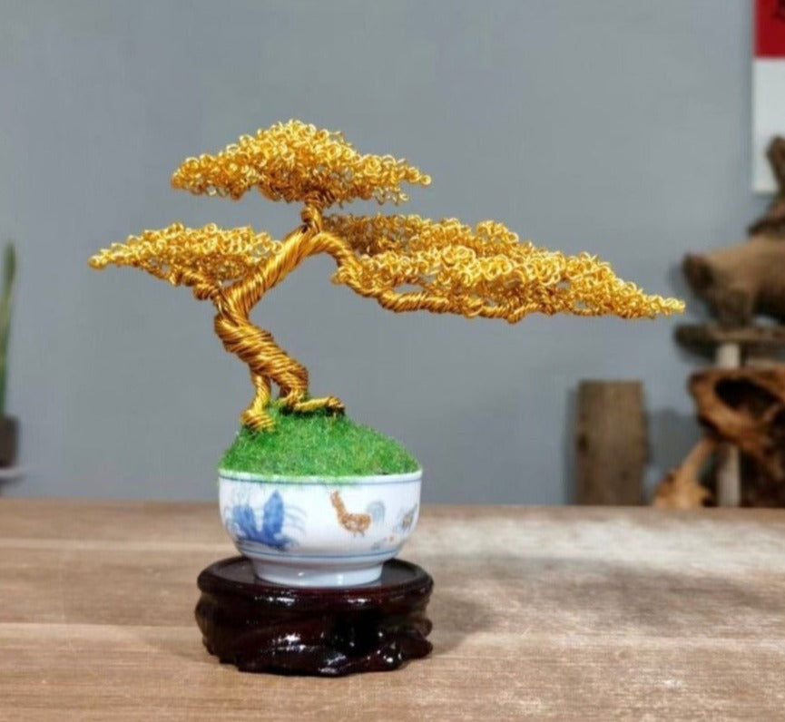 Mini Bonsai Tree with Wood Base(12*18 cm/4.7*7.1 inch)