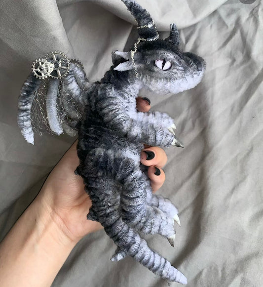 Small Dragon(Twist Stick+Wire+Nonwoven Fabric+Plastic Clay)