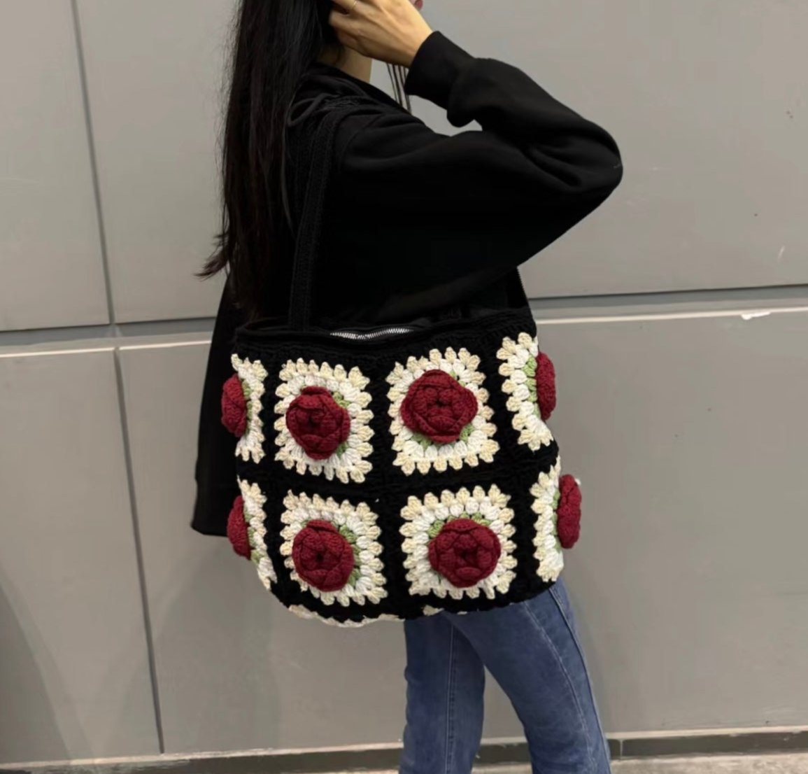 Black Shoulder Bag+ Red Camellia Flowers