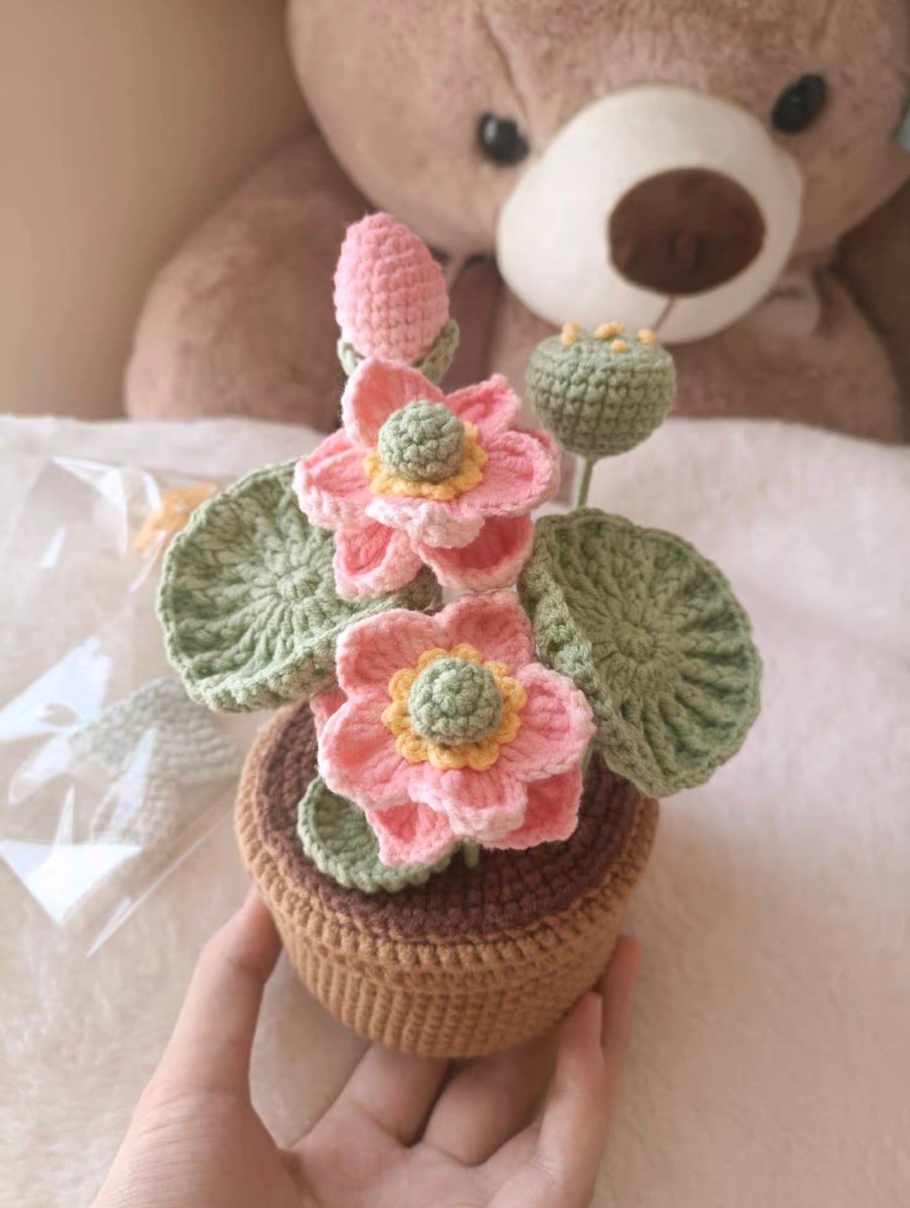 Crochet Lotus Flower with Crochet Pot(Small:12~15 cm/4.7~5.9 inch,Medium:18~20 cm/7~7.9 inch)