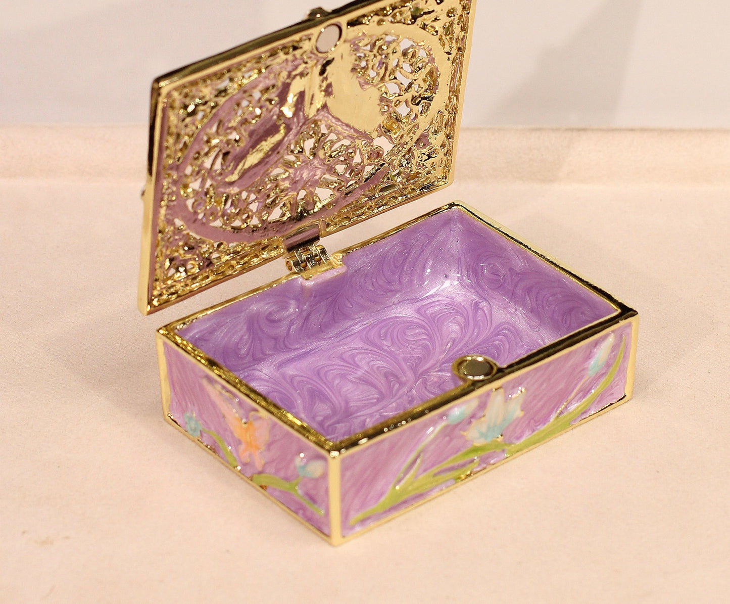 Hand Enameled Jewelry Box- Butterfly Flower Box(7.8*5.5*2.5 cm/3.1*2.2*1 inch;0.258 kg/9.1 oz)