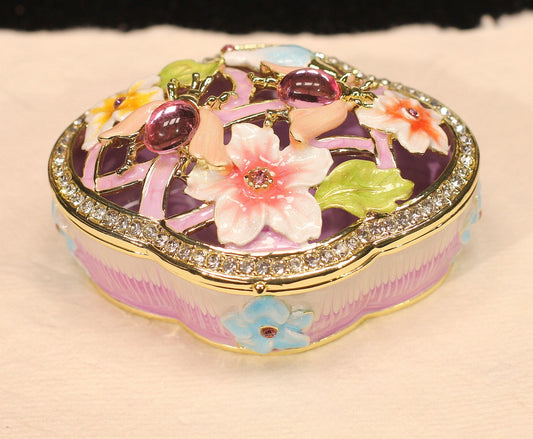 Hand Enameled Jewelry Box- Petal Shape Flower Box(6.5*5.5*3.5 cm/2.6*2.2*1.4 inch;0.132 kg/4.7 oz)
