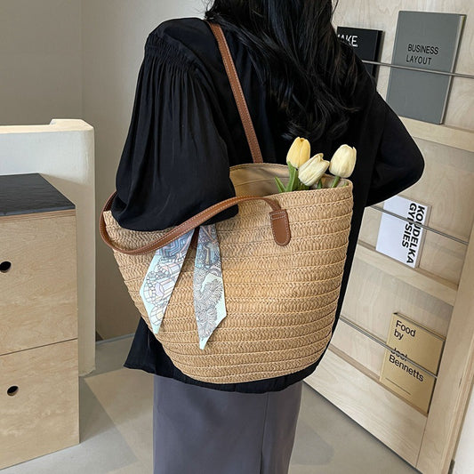 Shoulder Bag(Top: 45 cm/17.7 inch; Bottom: 23 cm/9 inch; Height: 29cm/11.4 inch; Strap Height: 32 cm/12.6 inch)