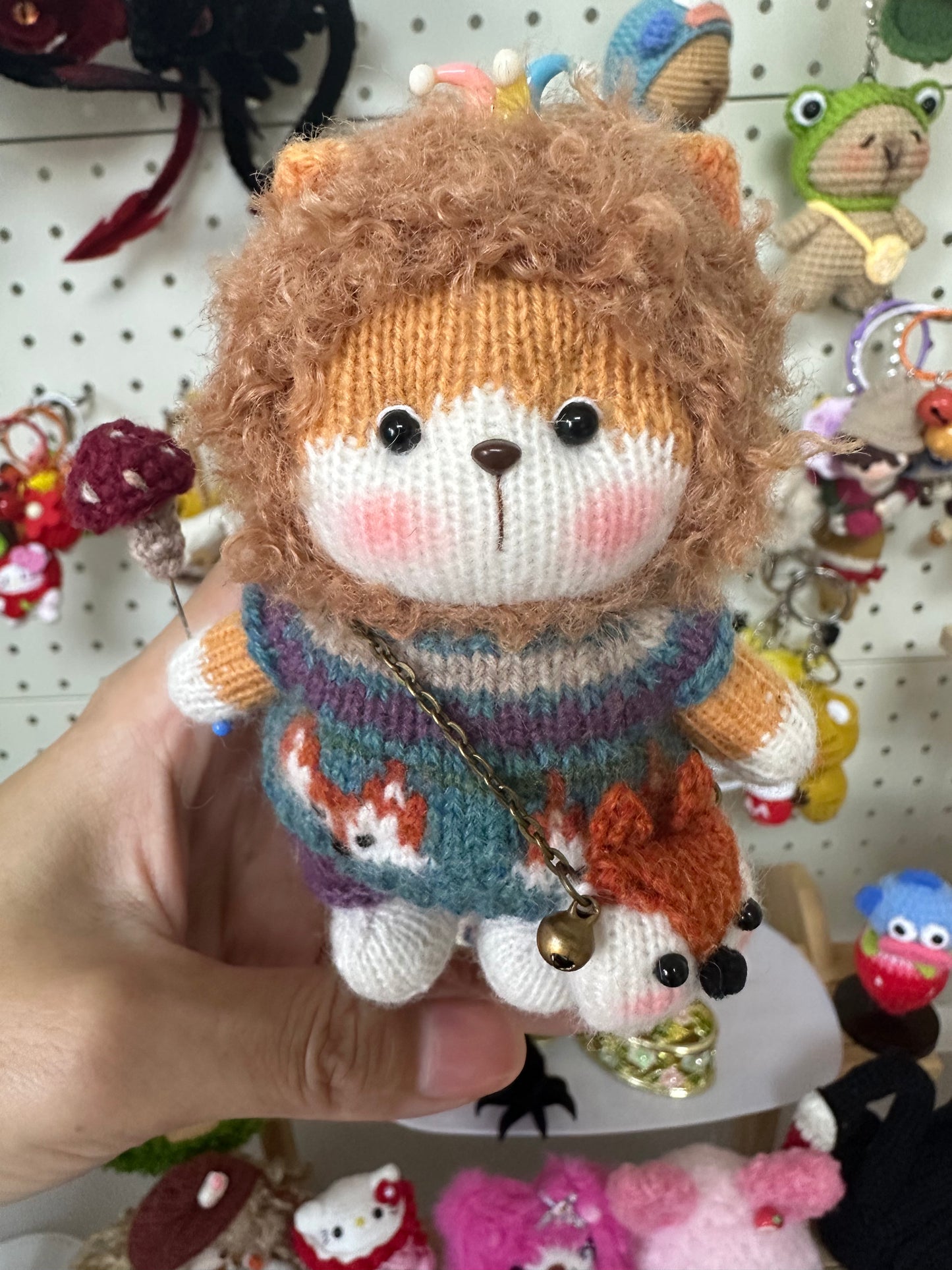 Knitted Lion with Fox Bag and Mushroom/Cashmere