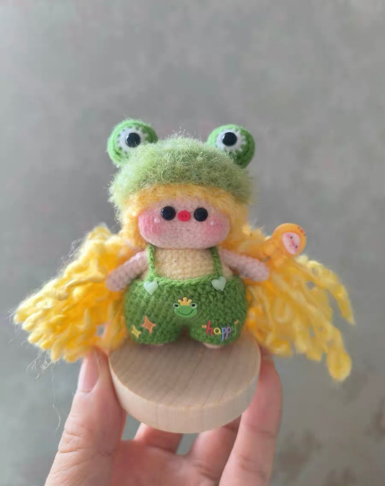 Crochet Pig Girl with Outfit/Mini Girl(6~7 cm/2.4~2.8 inch)