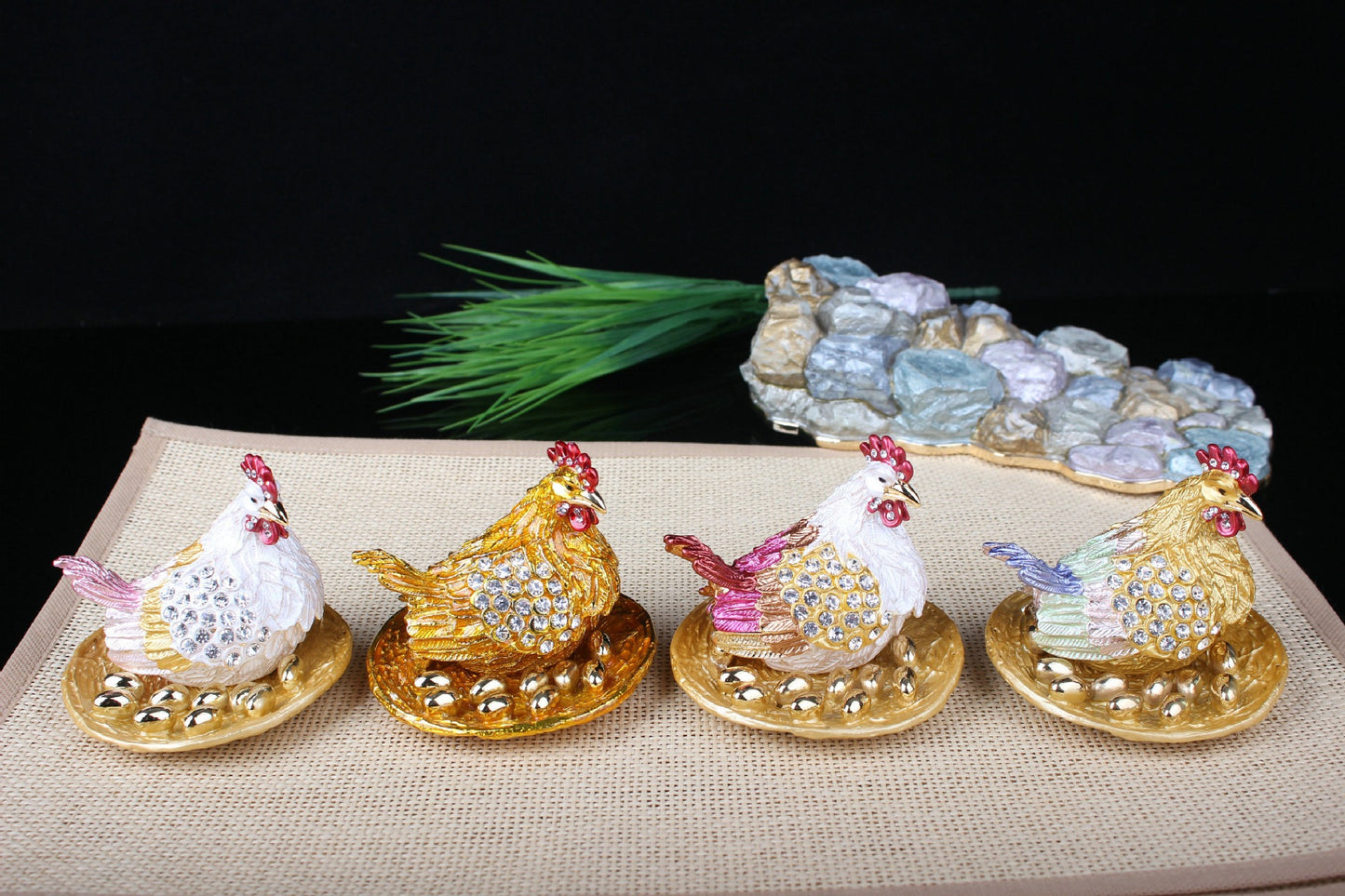 Jewelry Box- Chicken with Eggs(8*9 cm/3.1*3.5 inch)