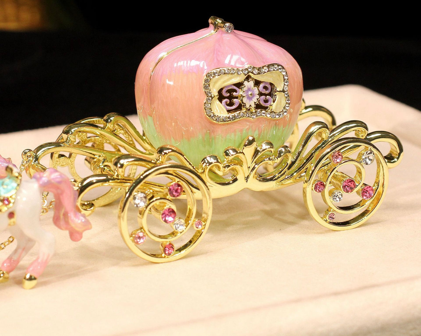 Hand Enameled Jewelry Box- Carriage/Horse(18*6*7 cm/7.1*2.4*2.8 inch;0.36 kg/12.7 oz)