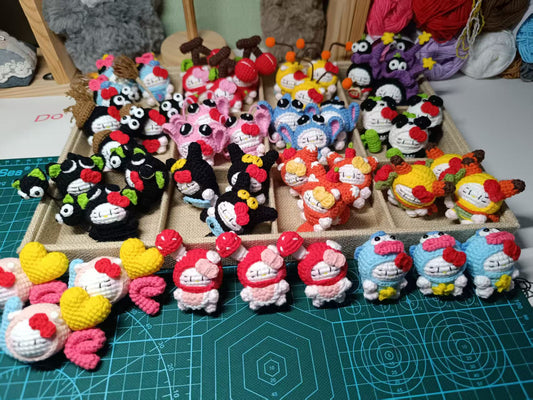 Crochet Mini Hello Kitty with Hat